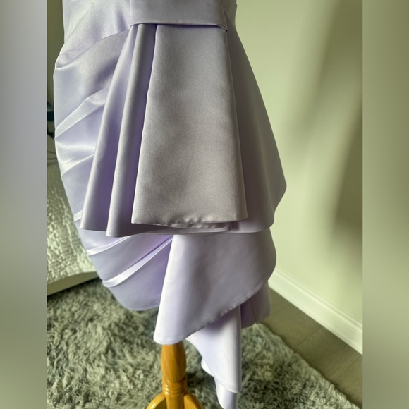 Elegant Lavender One-Shoulder Dress - Picture 3 of 7